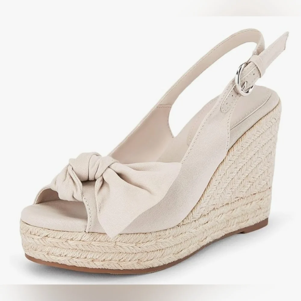 NWT Coutgo Women's Peep Toe Wedges